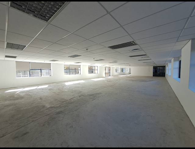 1,575M² OFFICE TO LET IN ILLOVO
